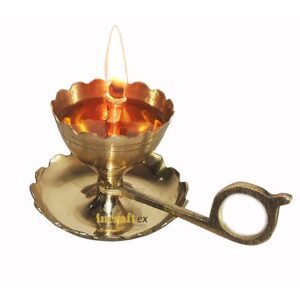 Brass Oil Lamp decorated base with handle